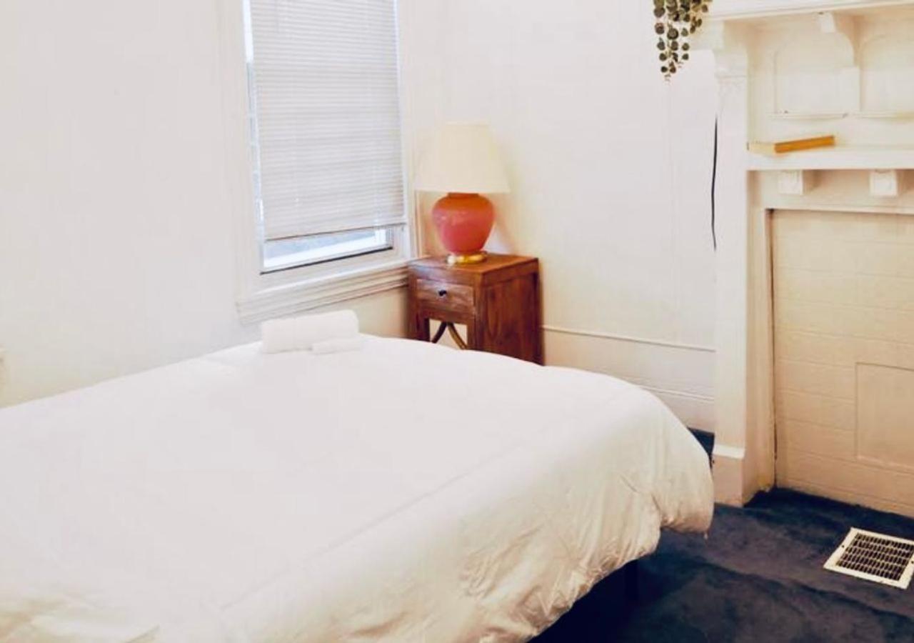 Oui On Ludlow - Entire House And Private Rooms In University City ฟิลาเดลเฟีย ภายนอก รูปภาพ